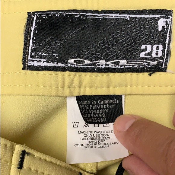 Men’s Oakley Bermuda Board Shorts - Picture 8 of 8